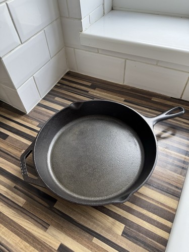 Lodge cast iron - cast,