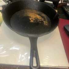 Vintage Large cast iron frying